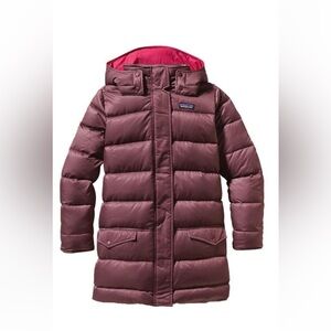 Patagonia down for fun coat parka kids extra small 5–6 used.